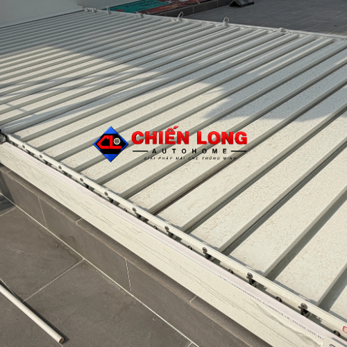 Mái Nhôm Xếp Lật Tự Động Che Sân Thượng 5m x 7m