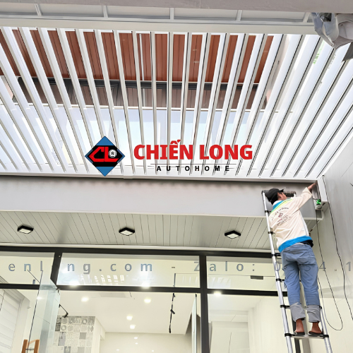 Mái Nhôm Xếp Lật Tự Động Che Sân Sau 4m x 5m