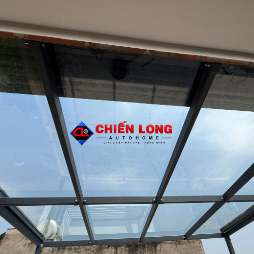Mái nhôm cuốn tự động chống nắng mái kính
