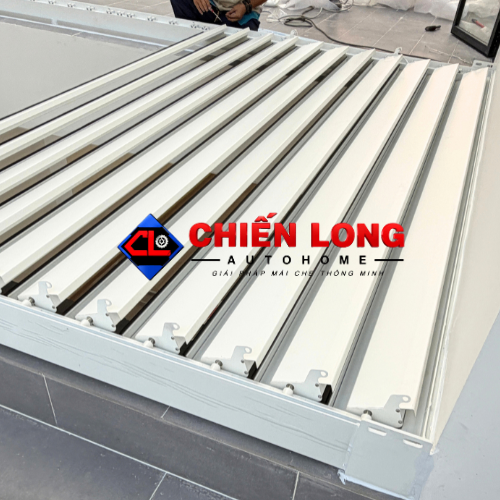Mái Nhôm Xếp Lật Tự Động Che Ban Công 3m x 6m