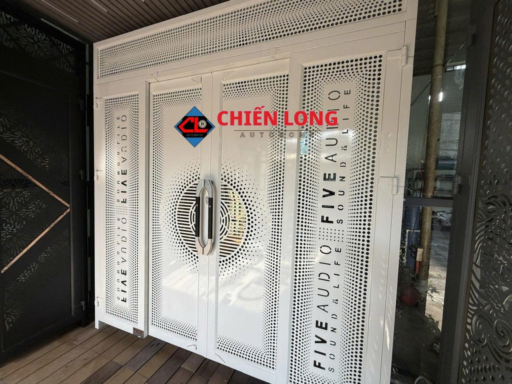 Cửa CNC trượt quay 4 cánh thiết kế độc đáo điệu nhạc Sóng Âm - Biến mặt tiền thành không gian nghệ thuật