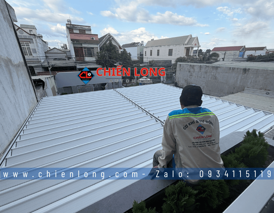 Giá Mái Che Nhôm Xếp Trượt Ziczac Tự Động 61300×5500