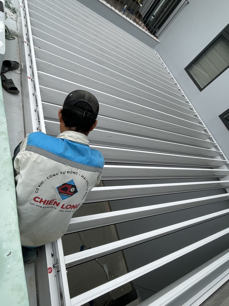 Công trình lắp đặt mái nhôm xếp tự động chống nắng, chống mưa tại Đồng Nai