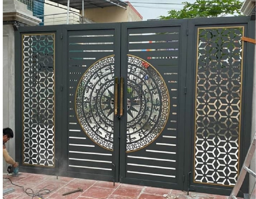 Mẫucổng sắt 2 cánh CNC thiết hoa tiết mới phụ tất cả không gian nhà phố