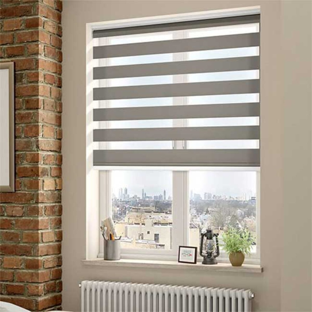 Rèm cầu vồng điều khiển điện thoại