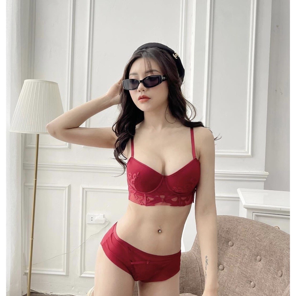 Bộ đồ lót ren đệm vừa có gọng nâng đẩy ngực tạo khe tự nhiên.Set đồ lót ren bản to sexy hàng Cao Cấp