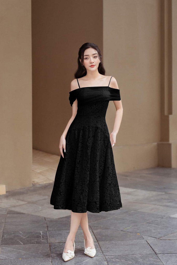 23/V059/XXL/01/VÁY NHUNG XÒE, CỔ ĐÁP REN, TL BỒNG, ĐEN Zen Fashion