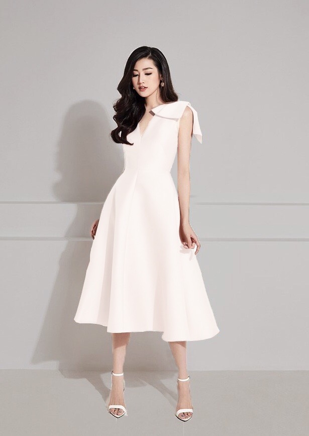 MAVEN - Váy trắng xoè tay bồng đính kết hoa Viola White Dress - Tìm Voucher