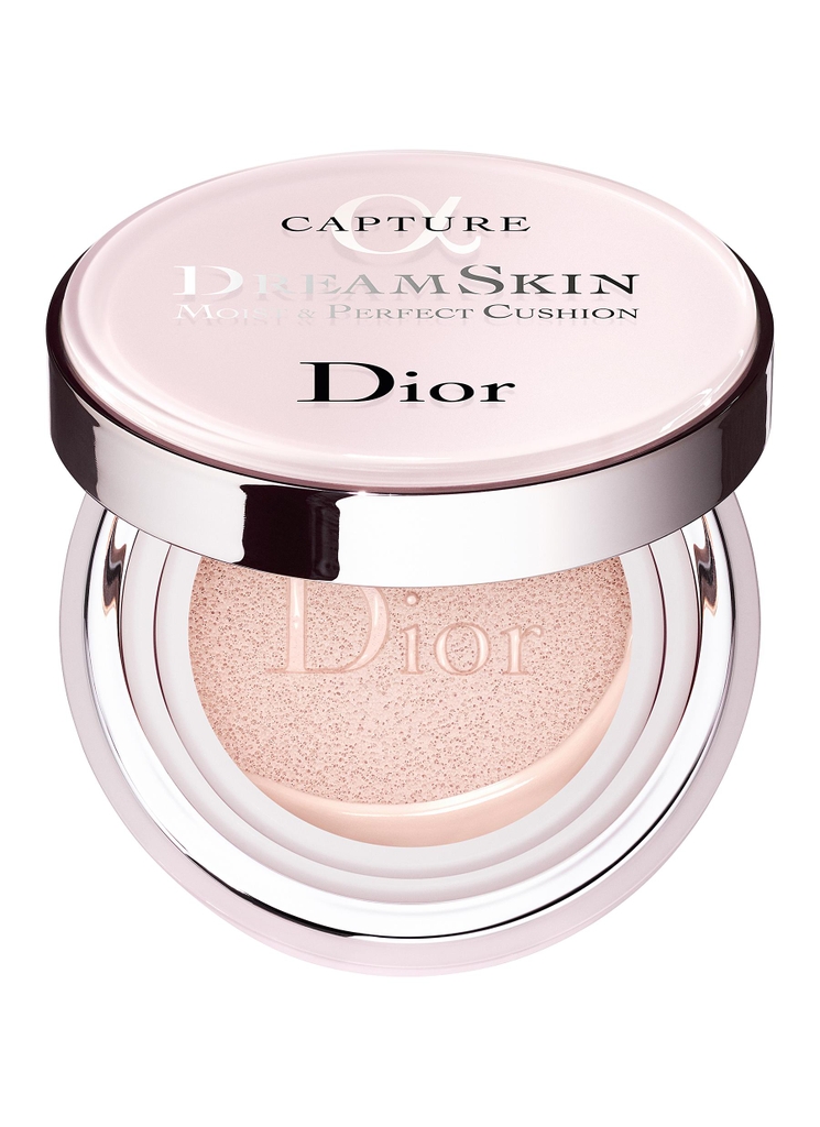 Phấn nước Dior Capture Dream Skin Moist & Perfect Cushion SPF 50 - PA+++ 15g - Tặng kèm 1 lõi thay thế