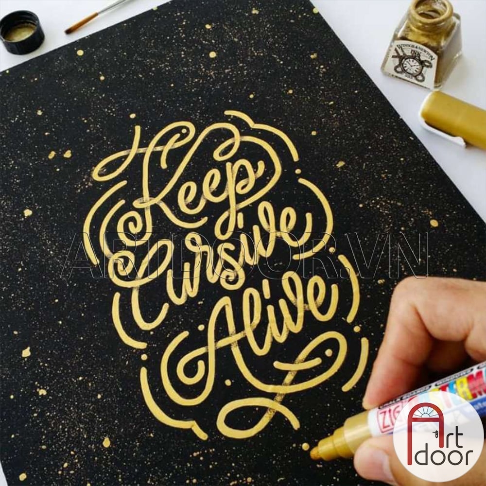 Bút sơn Acrylic KURETAKE Posterman lâu phai (hàng Nhật) vẽ vải, nhựa, kính, gỗ, đá, sứ, làm thiệp - [xả kho]