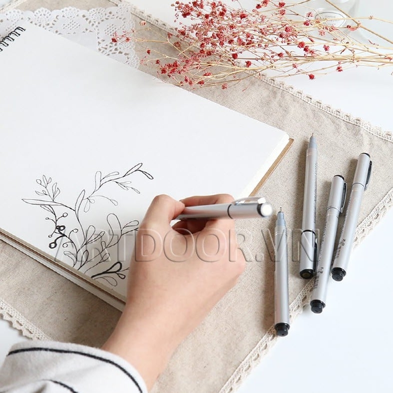 Bút line kháng nước Đen SUPERIOR (cây lẻ)