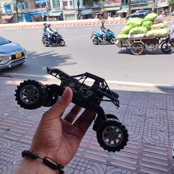 Xe hơi đồ chơi điều khiển từ xa, kiểu dáng địa hình Off-Road