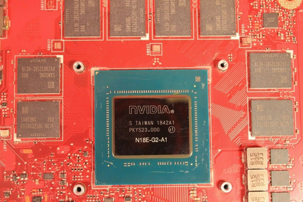 Main ASUS ROG Strix SCAR II GL704GW-DS76 CPU i7-8750H RTX 2070 8GB DDR6