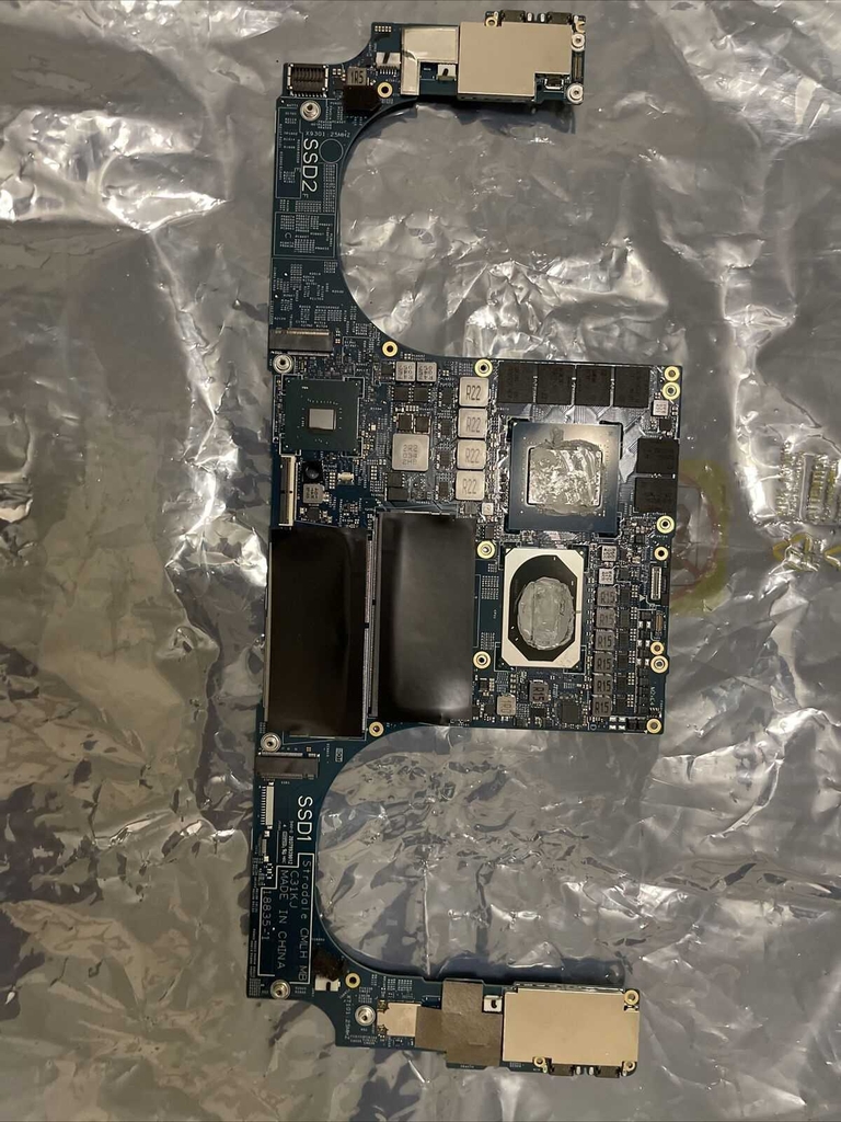 Main Dell XPS 17 9700 Precision 5750 CPU i7-10875H VGA RTX3000