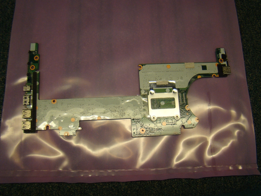 MAin HP 13-4003TX DA0Y0DMBAF0 CPU I5-5200U