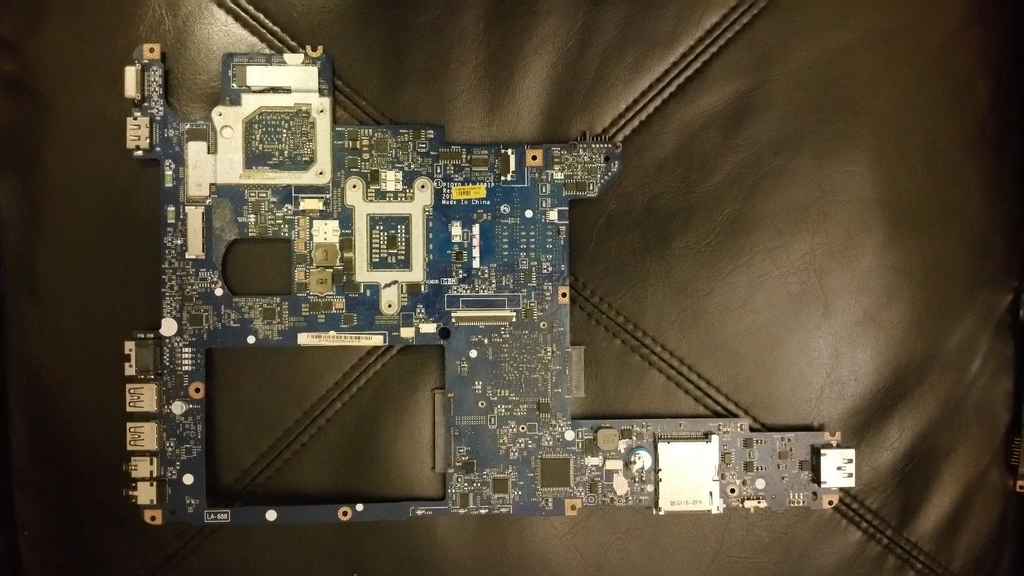 Main Lenovo IdeaPad Y470 Compal LA-6884P
