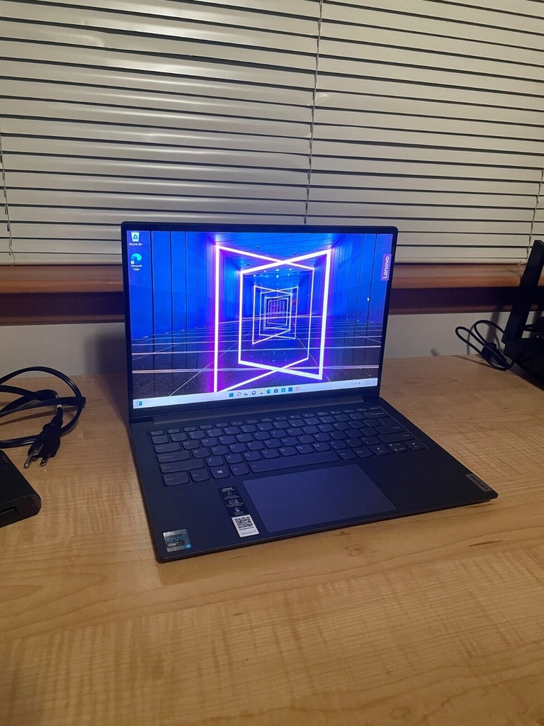 Main Lenovo IdeaPad Slim 7 Pro 14IHU5 14 CPU i7-11370H 16GB NM-D231