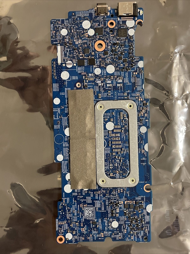 Main Dell Inspiron 7300 2in1 i7-10510U 1.8GHz