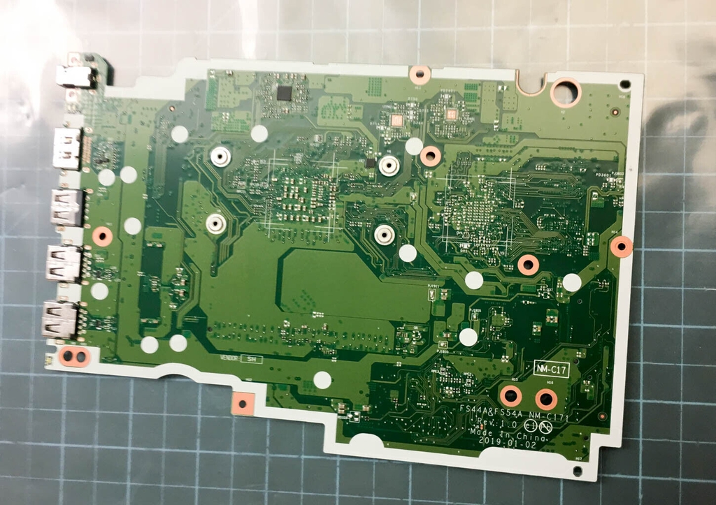 Main Lenovo IdeaPad S145-15AST A6-9225 2.60Ghz