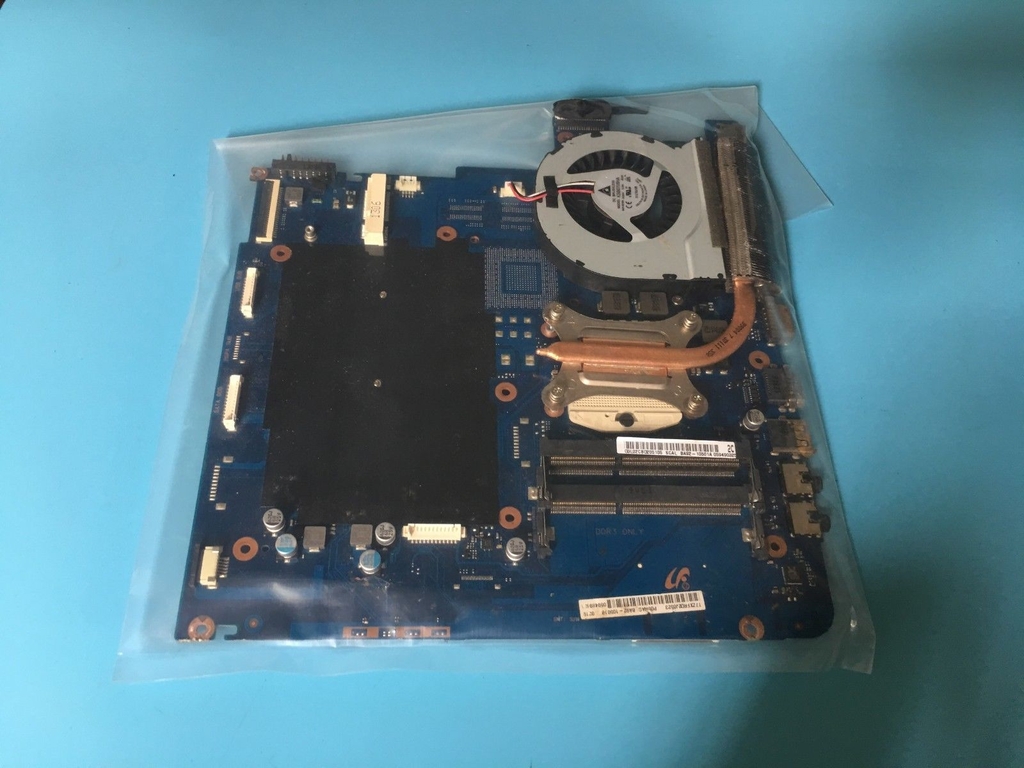 Main Samsung NP300E5C Hàng Zin, BH 1 đổi 1