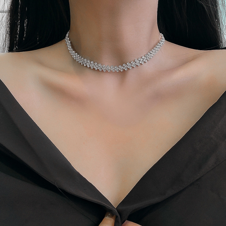 Vòng cổ đính đá phong cách cá tính hiện đại C79