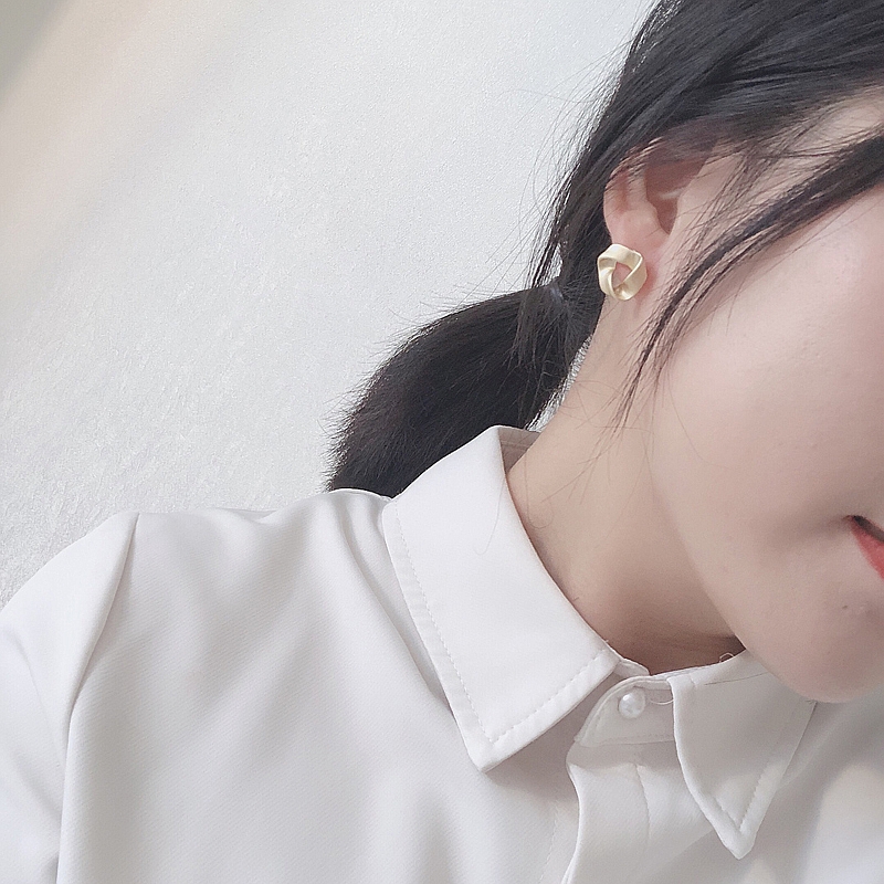 BÔNG TAI MẠ VÀNG HÌNH XOẮN VINTAGE  D2-09