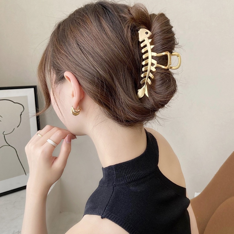 Kẹp tóc càng cua kim loại hình xương cá T4