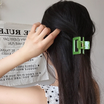 KẸP TÓC CÀNG CUA VUÔNG NHIỀU MÀU T4-5