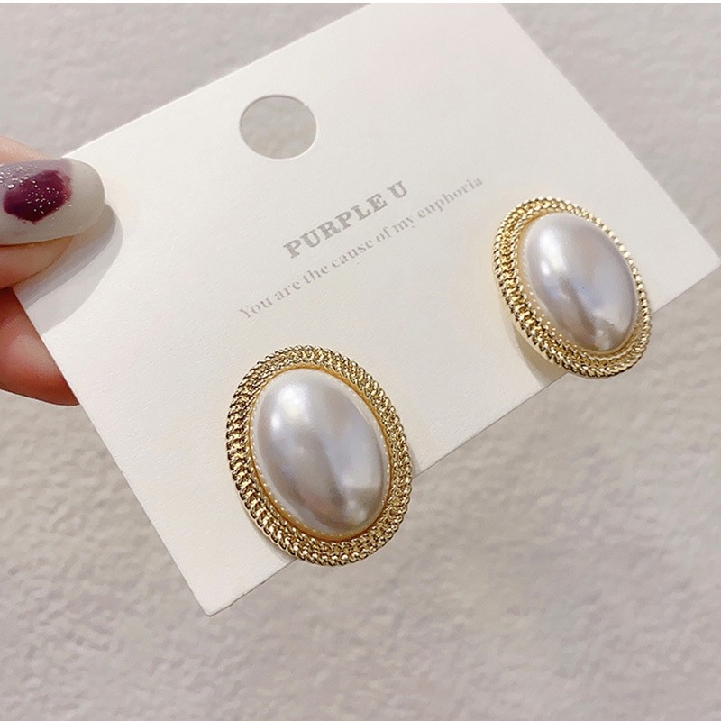 Bông tai ngọc trai hình oval sang trọng cổ điển N34