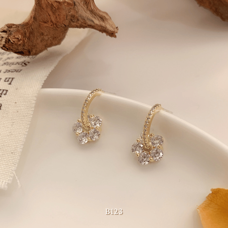 Bông tai nữ khoen tròn hình hoa đính đá cao cấp 5 cánh phụ kiện thời trang - B123