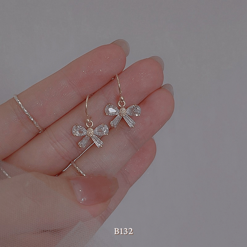 Bông tai đính đá hình nơ B132