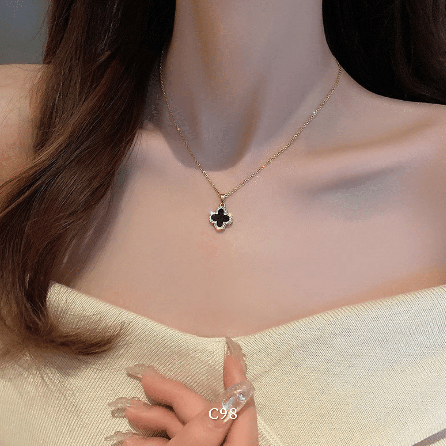 Dây chuyền nữ hình cỏ 4 lá 2 mặt trắng đen thời trang Hàn Quốc C98