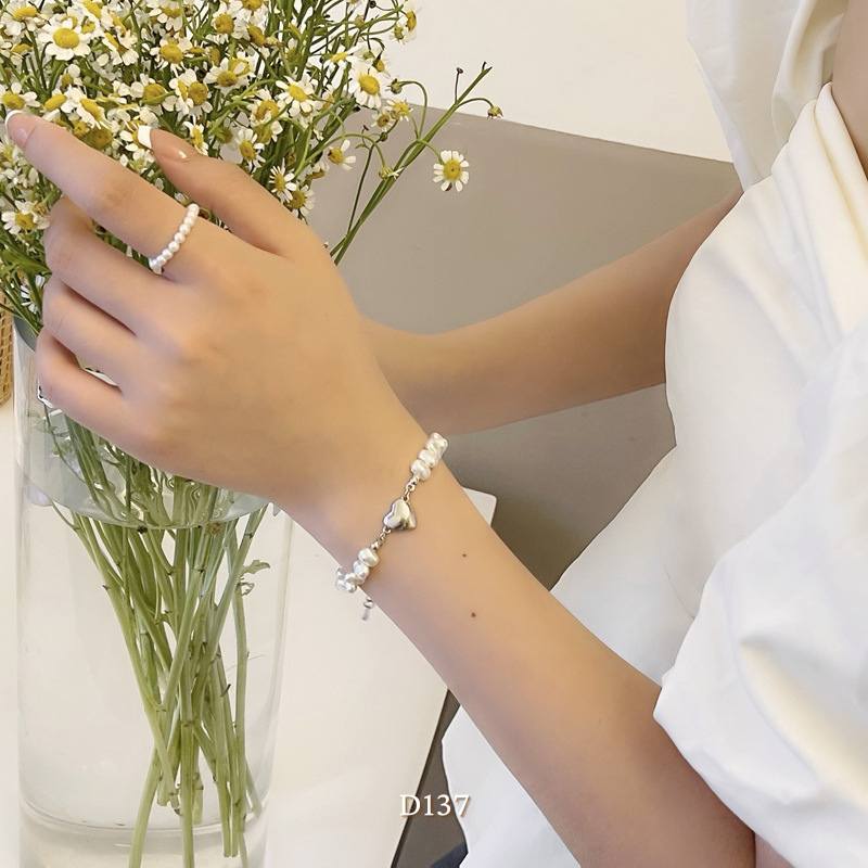 Vòng tay mặt tim ngọc trai nhân tạo kiểu mới thời trang nữ tính D137