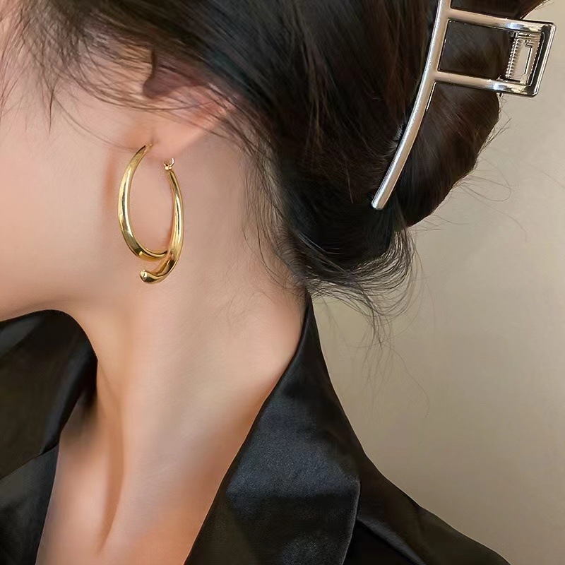 Bông tai mạ vàng cách điệu cá tính H103