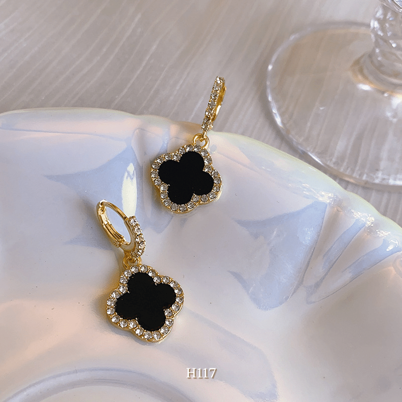 Bông tai nữ dạng móc hình hoa đá đen phụ kiện trang sức đơn giản thời trang H117