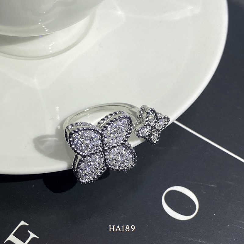 Nhẫn HA189