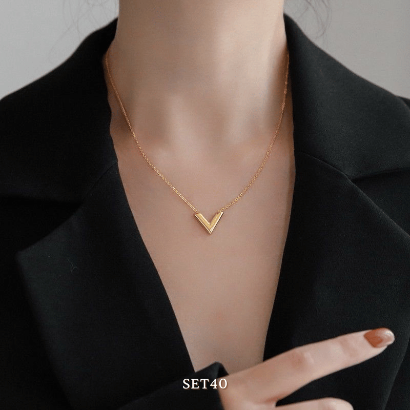 Bộ trang sức Thép Titan không gỉ hình V SET40