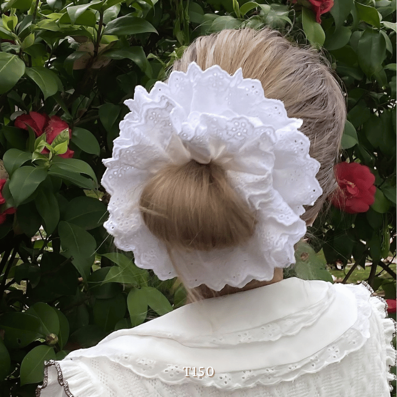 Buộc tóc Scrunchies hoa văn thêu nổi T150-1