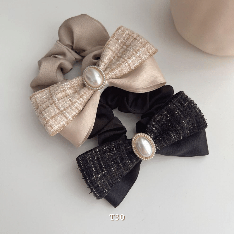 Buộc tóc nơ caro phối ngọc trai nhân tạo nữ tính thời trang Mely T30