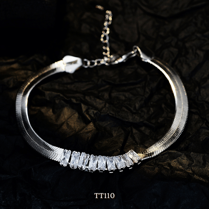 Vòng tay Thép Titan đính đá dạng bảng to TT110