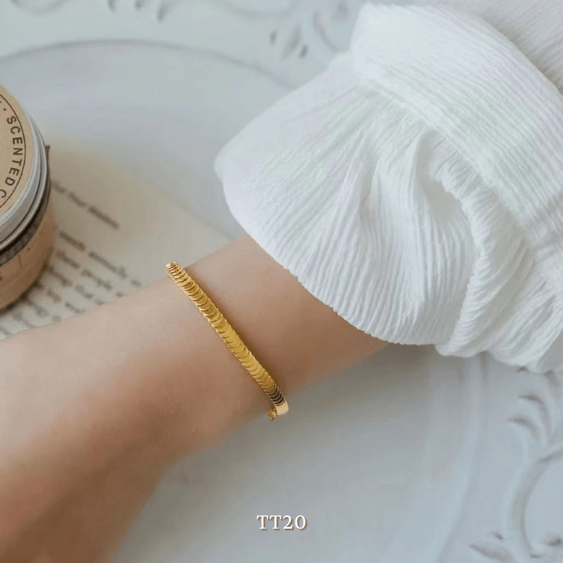 Vòng tay titan không đen gỉ dạng vẩy cá thời trang unisex  TT20