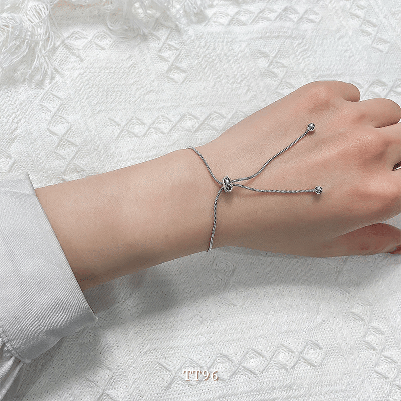 Lắc chân. Vòng tay TT96