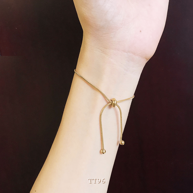 Lắc chân. Vòng tay TT96