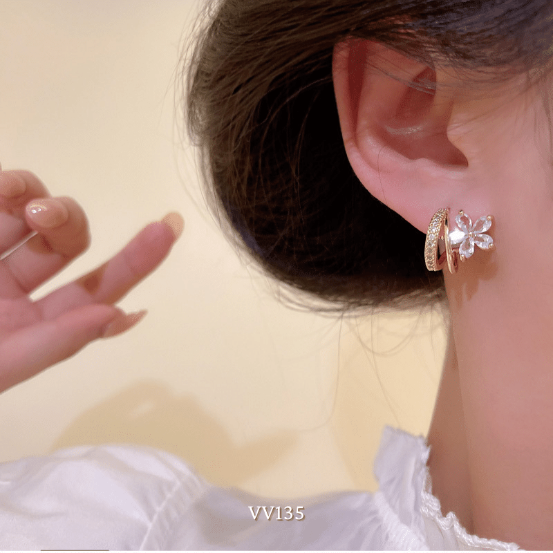 Bông tai nữ hình hoa đính đá cao cấp dạng xoắn ôm sát tai phụ kiện thời trang VV135