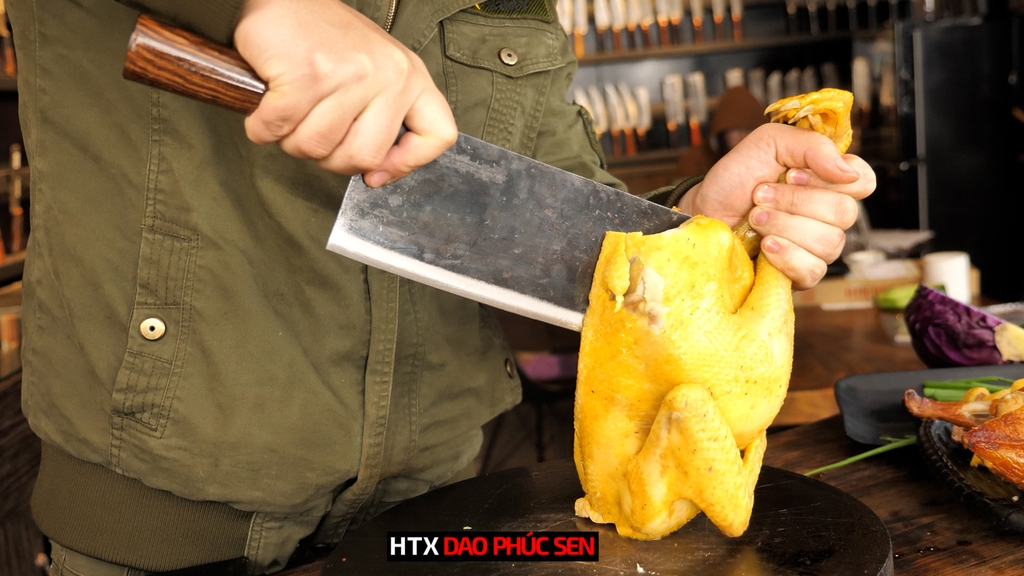 Dao chặt gà sắc bén - Thép nhíp ô tô - Cán cẩm khâu đồng G05D - hàng chuẩn chính hãng của DAO VIP - HTX DAO PHÚC SEN