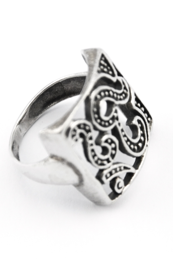Ring( Thai 925 Silver) 108.225 x5.0gr