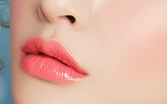 Top 10 son dưỡng môi sau xăm giúp môi lên màu chuẩn nhất