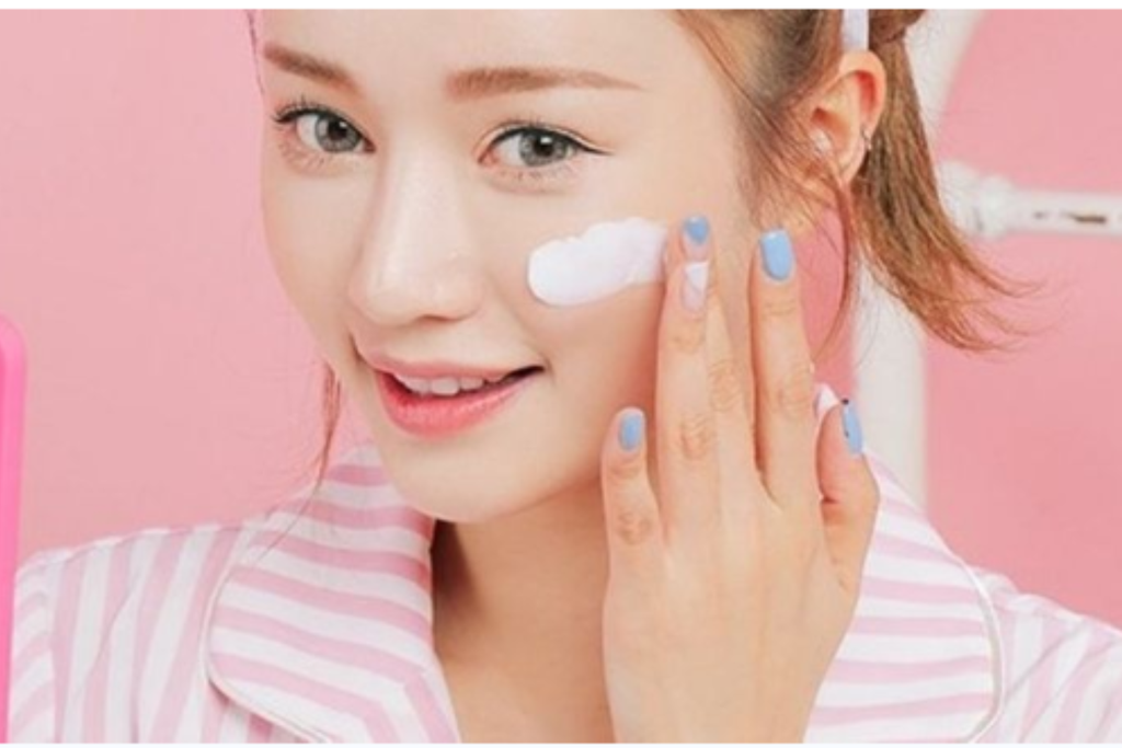 Thoa kem chống nắng bị cay mắt, nguyên nhân và cách khắc phục
