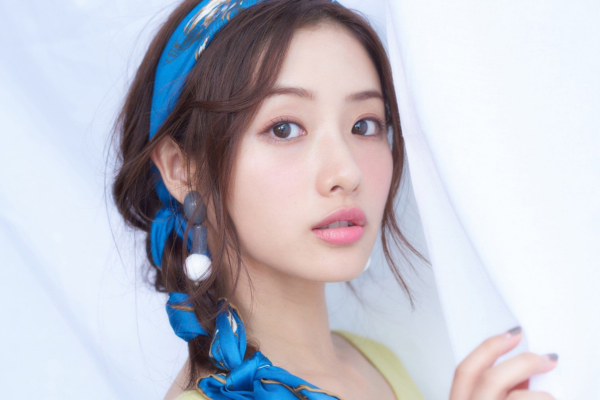 Học lỏm bí quyết chống nắng hoàn hảo từ biểu tượng nhan sắc Nhật Bản