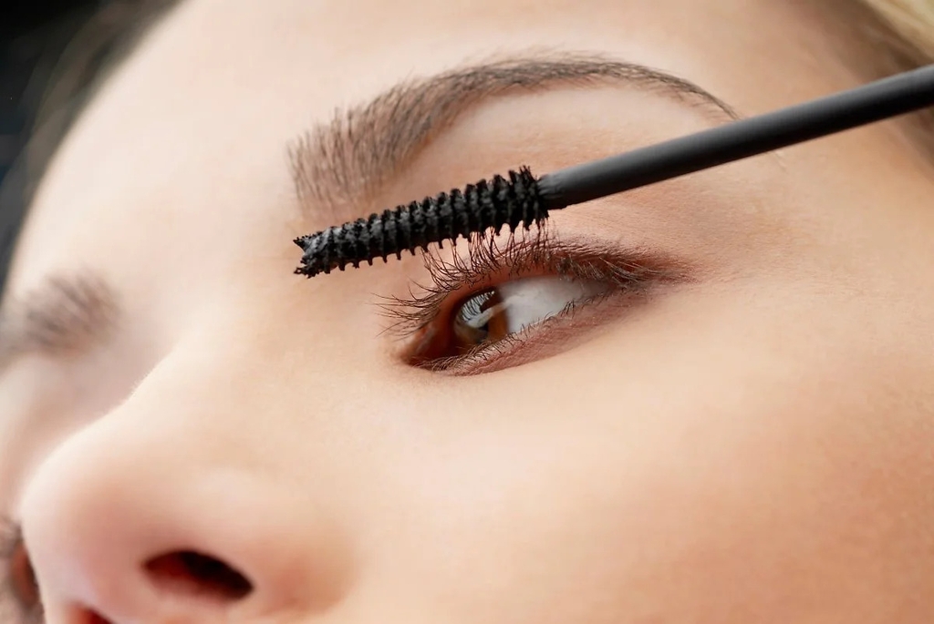 Mascara là gì? Mascara Nào Tốt Hiện Nay?